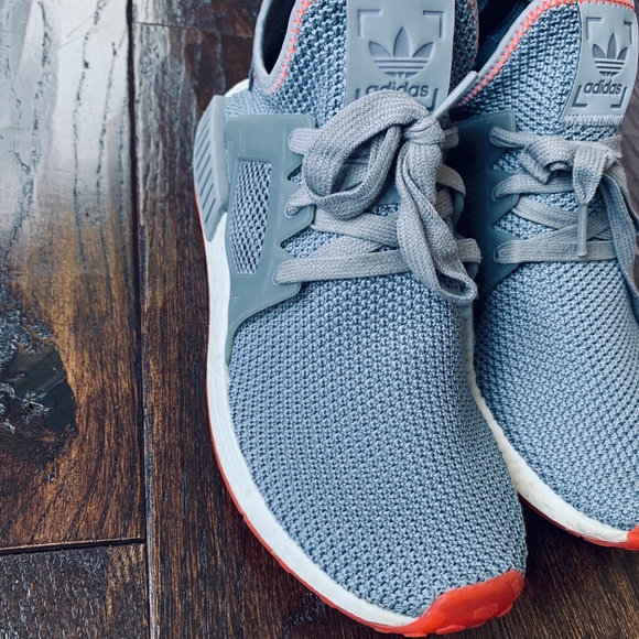nmd r1 grey solar red